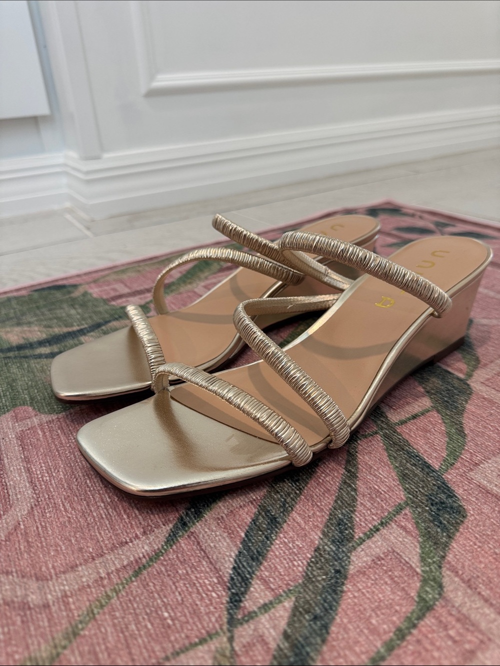 NEW Gold Strappy Wedge Sandals for Women 9.5